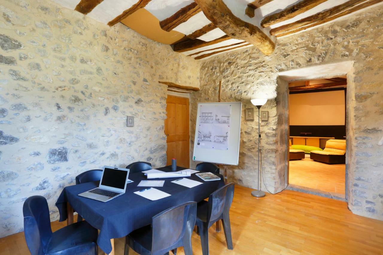 Chateau De Montfroc Panzió Kültér fotó