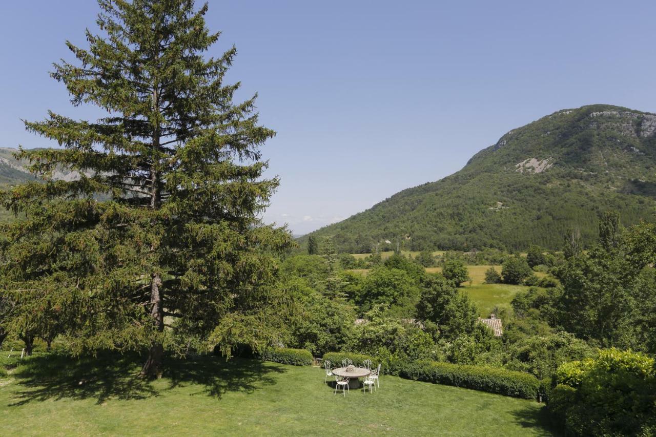 Chateau De Montfroc Panzió Kültér fotó